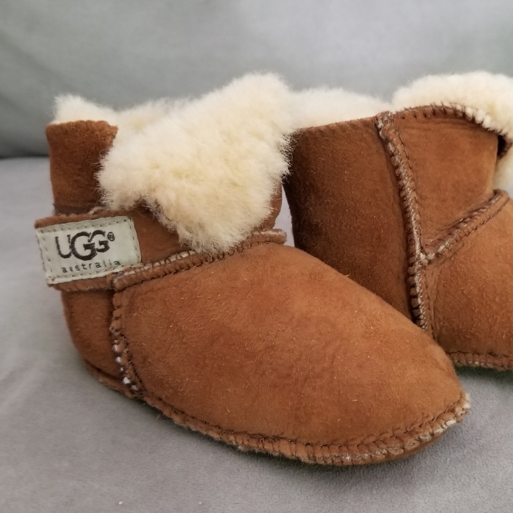 UGGS SHEARLING BABY TODDLER BOOTIES SZ M